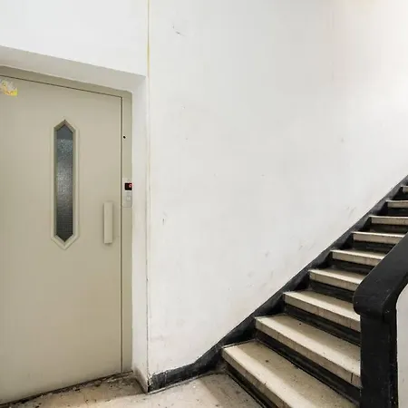 Bright 2br Flat - Location - Amazing Balcony شقة