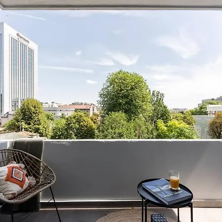 Bright 2br Flat - Location - Amazing Balcony *