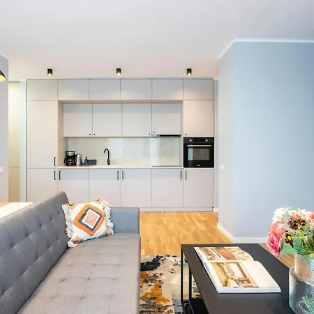 Bright 2br Flat - Location - Amazing Balcony * بوخارست