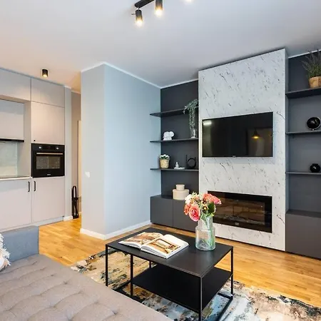 Bright 2br Flat - Location - Amazing Balcony شقة بوخارست